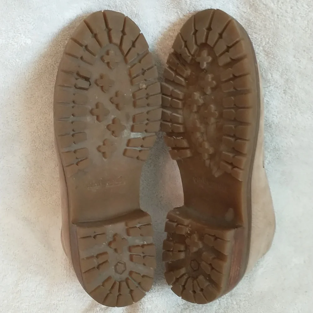 Gentle Souls By Kenneth Cole, Beige Leather My Lug Soul Loafer, Women's Size 8.5